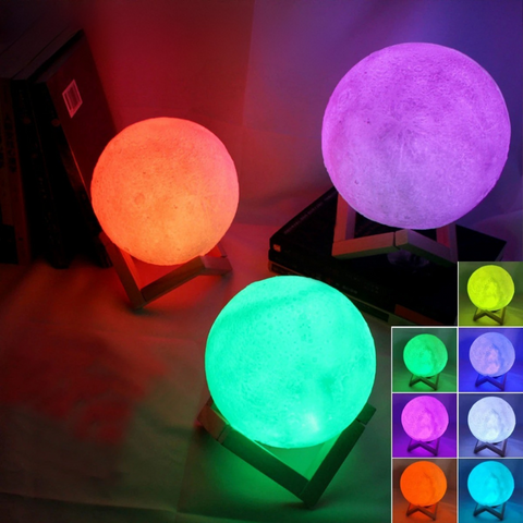 Veilleuse lune LED avec socle en bois
